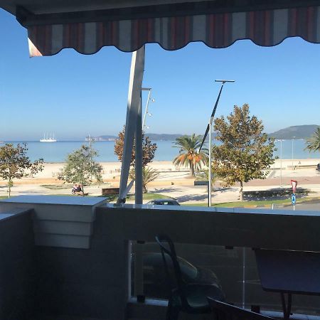 Apartamento Fronte Mare Apartment Алгеро Екстериор снимка