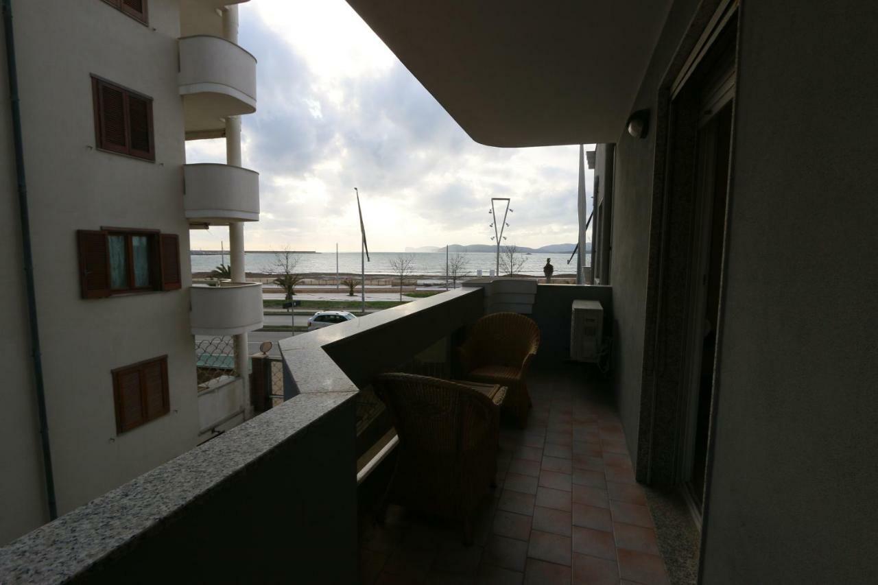 Apartamento Fronte Mare Apartment Алгеро Екстериор снимка