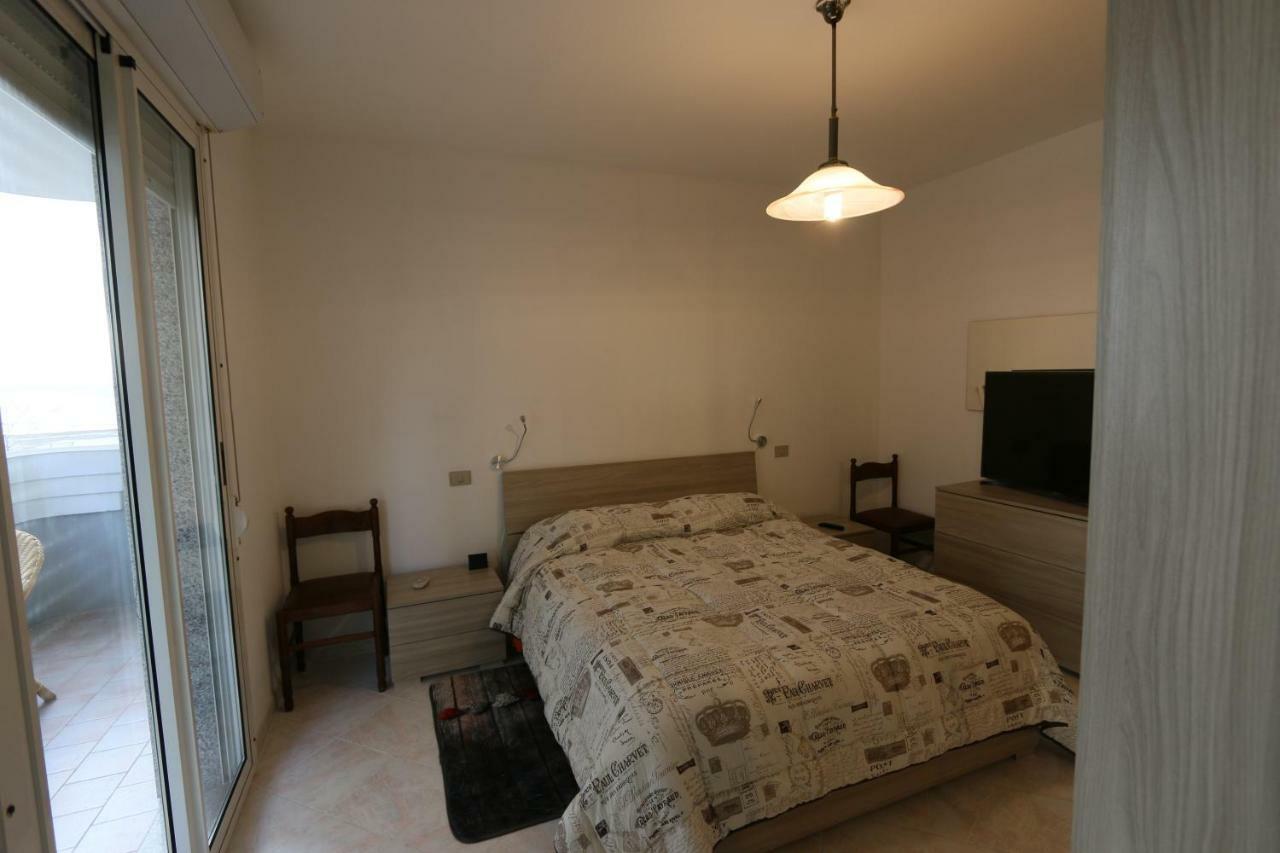 Apartamento Fronte Mare Apartment Алгеро Екстериор снимка